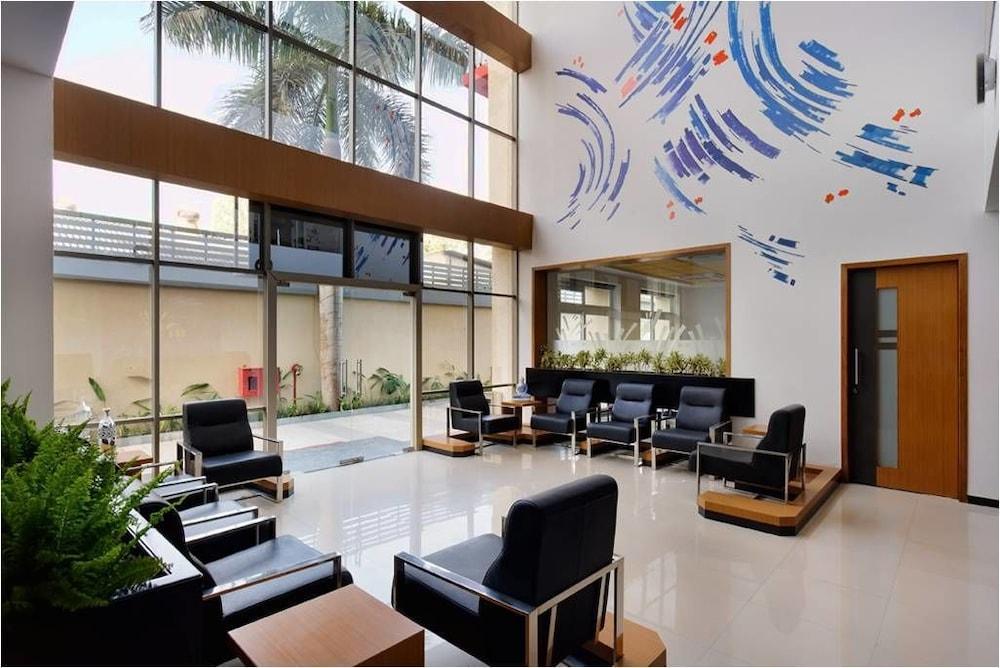 Hi 5 Hotel&Experience Nashik Buitenkant foto